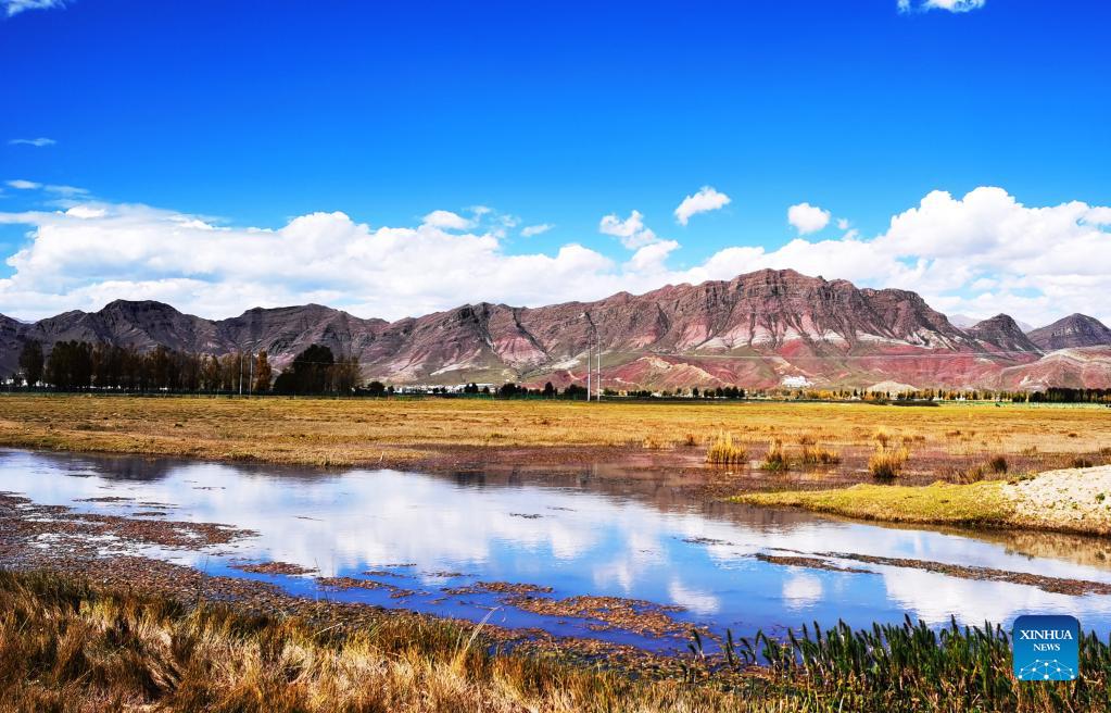 Autumn scenery in Lhasa, Tibet