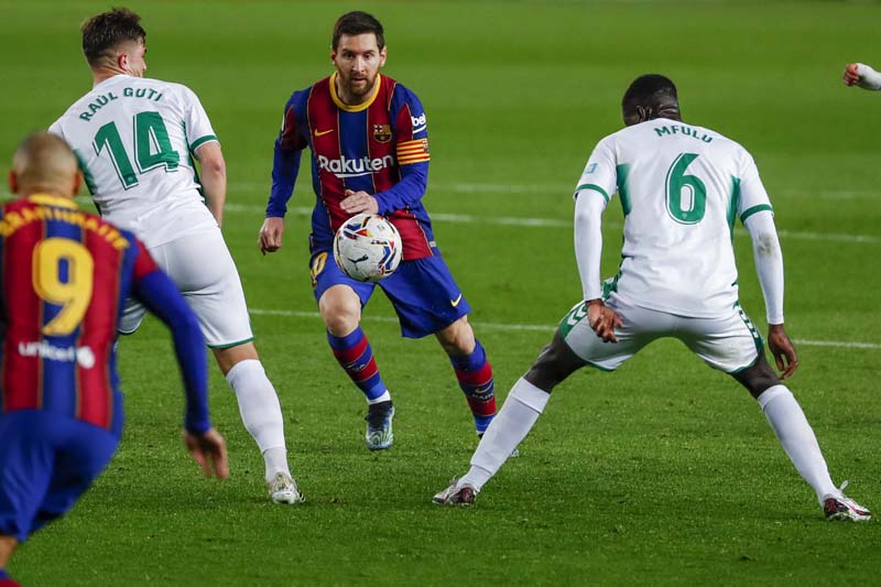 Messi leads Barcelona to win over Elche in Spanish league