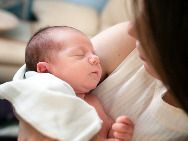 Maternal voice reduces pain in premature babies: Study