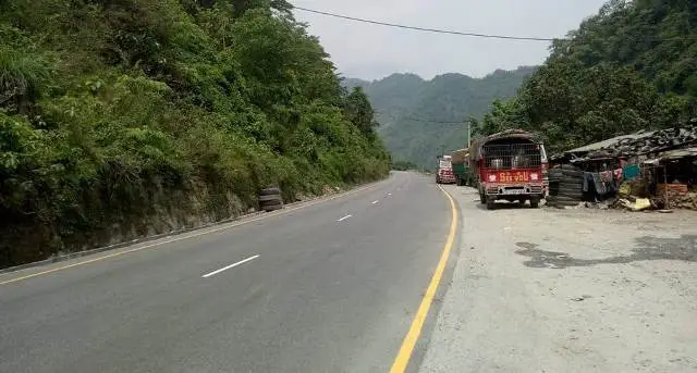 High-level team including DPM inspects Pokhara-Muglin road