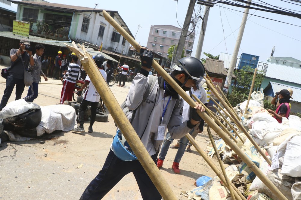 Doctors’ dawn march kicks off Sunday protests in Myanmar