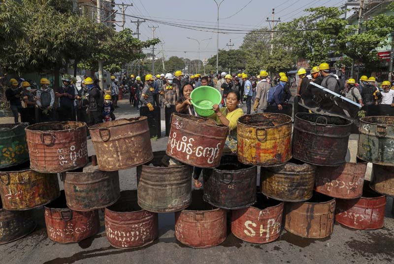 US demands Myanmar release detained journalists, protesters