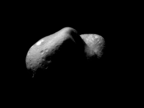 Near-earth asteroid might be lost fragment of moon: Study