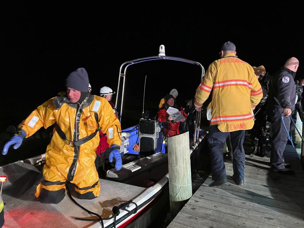 U.S. Navy plane crashes in Eastern Shore; 1 dead, 2 injured