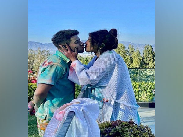 Priyanka, Nick share glimpses from Holi celebrations