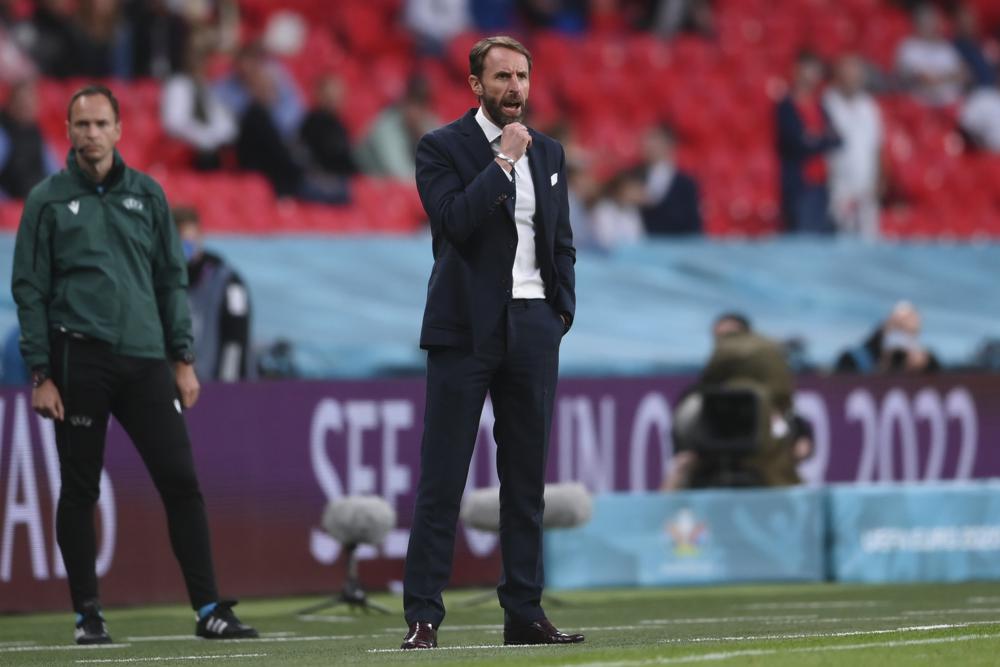 England wants Gareth Southgate to stay as coach beyond 2022