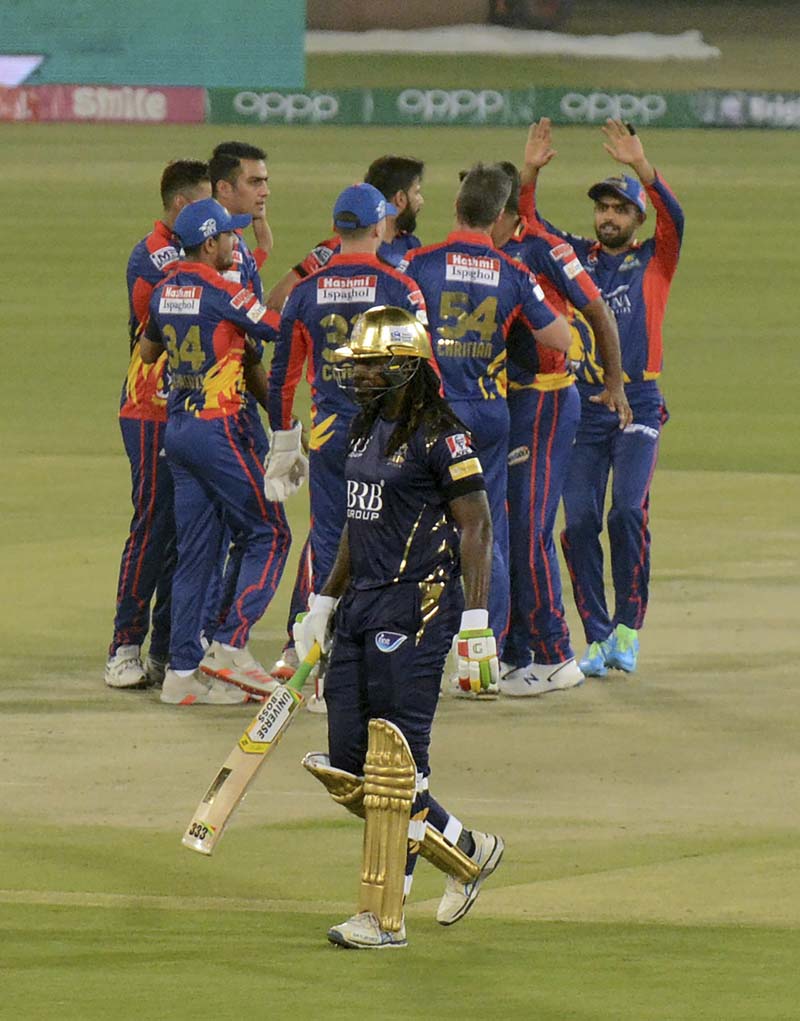 Karachi starts PSL title defence with easy win vs Quetta