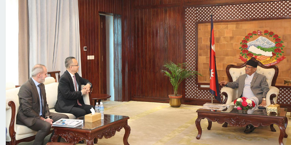 ADB Vice-President Yang pays courtesy call on PM Prachanda