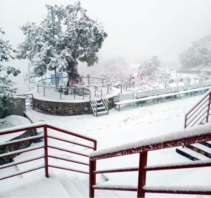 Kathmandu drizzles; snowfall in Chandragiri