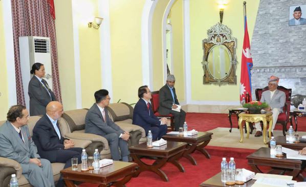 Samsung President pays courtesy call on President Paudel