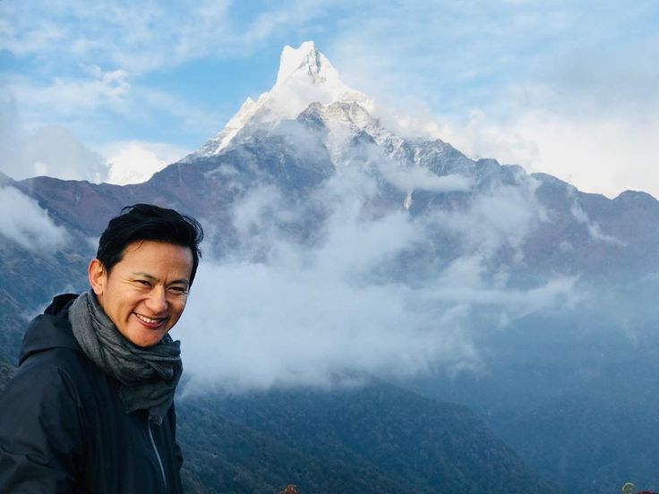 Minister Ale’s best wishes to singer Raju Lama for Everest ascend