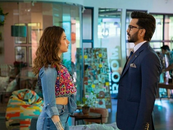 Riteish Deshmukh and Tamannaah Bhatia to share screen on Netflix’s ‘Plan A Plan B’.