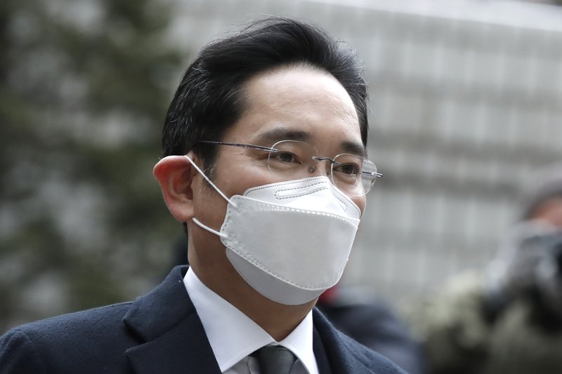 Samsung scion Lee won’t appeal prison sentence for bribery