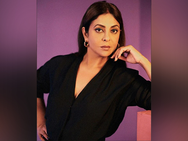 Shefali Shah wins Best Actress award