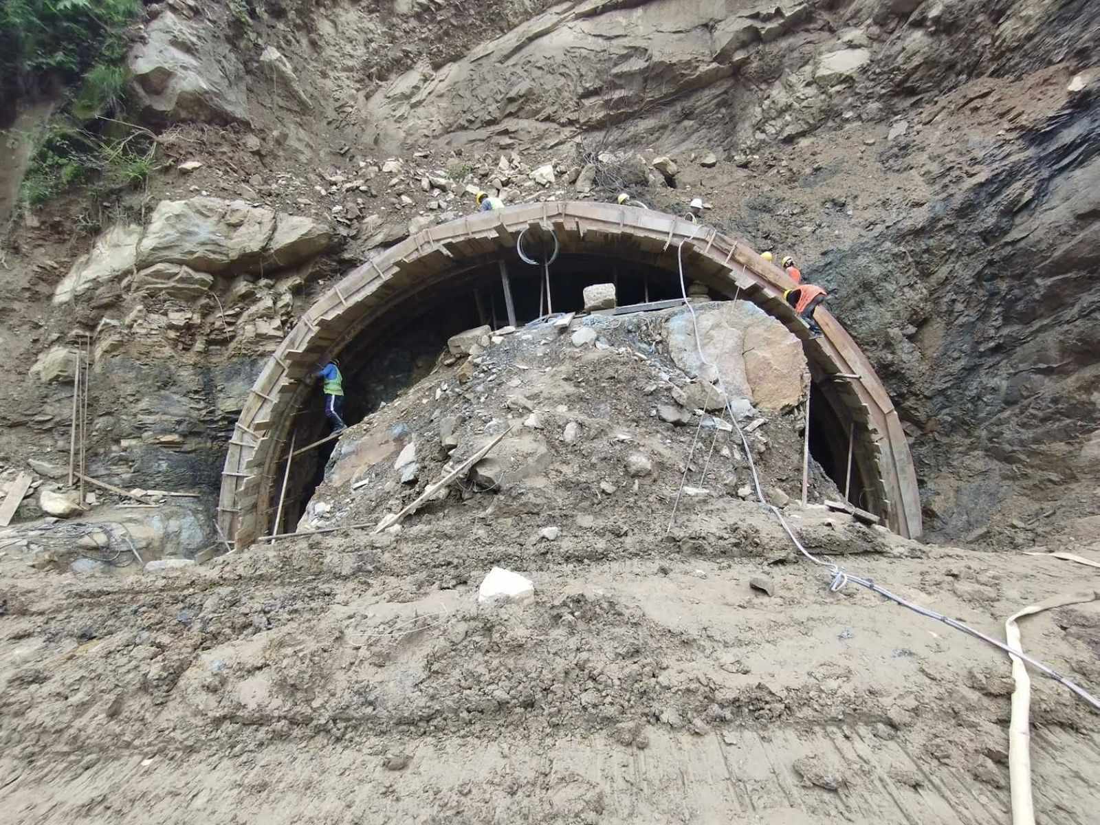 Landslide occurs at tunnel portal of Siddhababa tunnel route