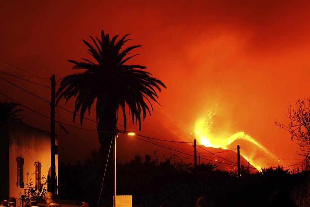 La Palma’s volcanic eruption going strong 3 weeks later