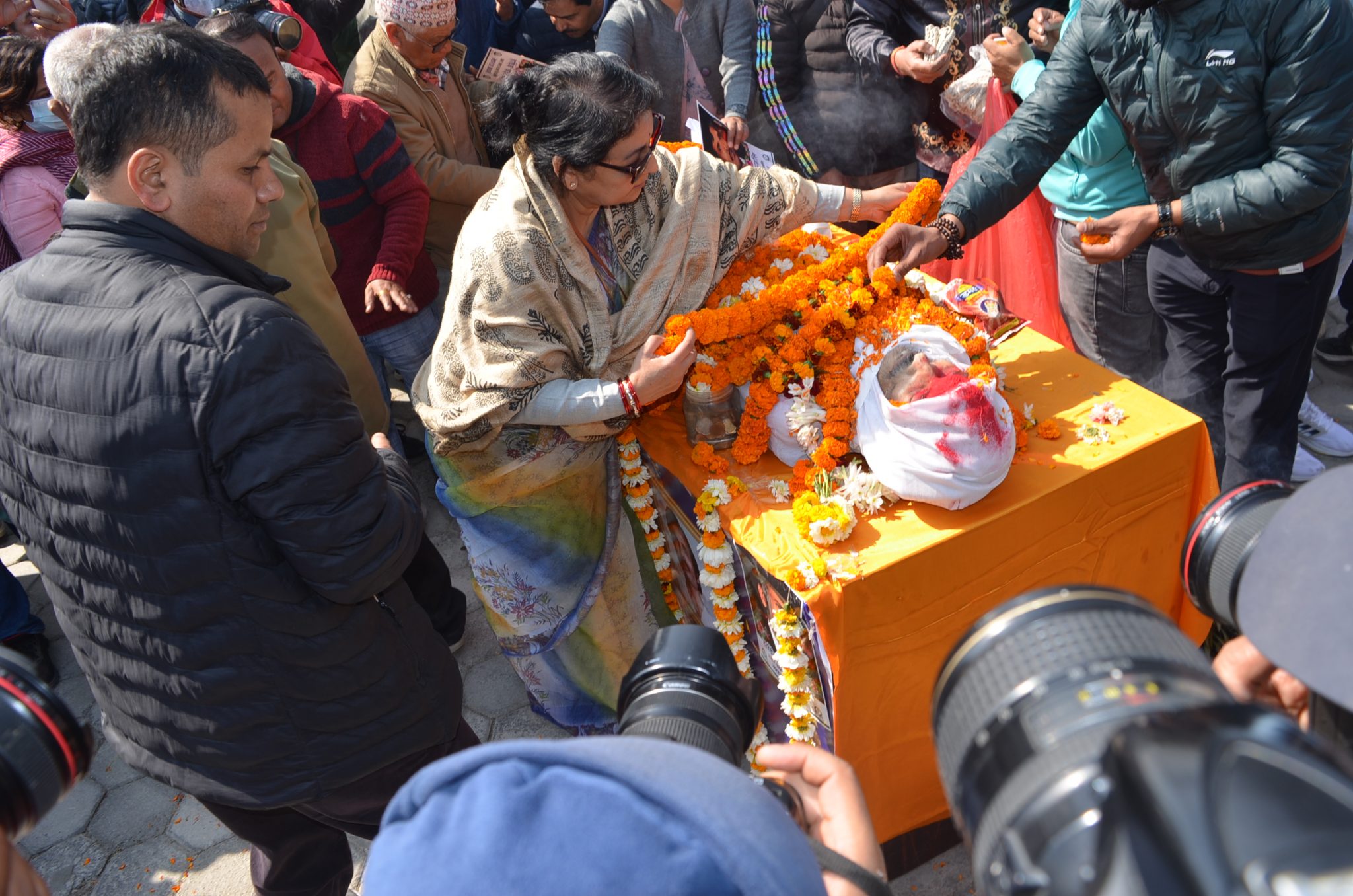 Tribute to singer and musician Acharya