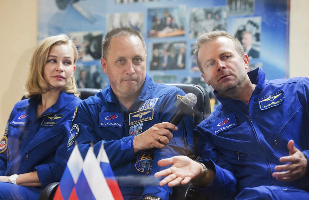 Russia film crew set to make 1st movie in space