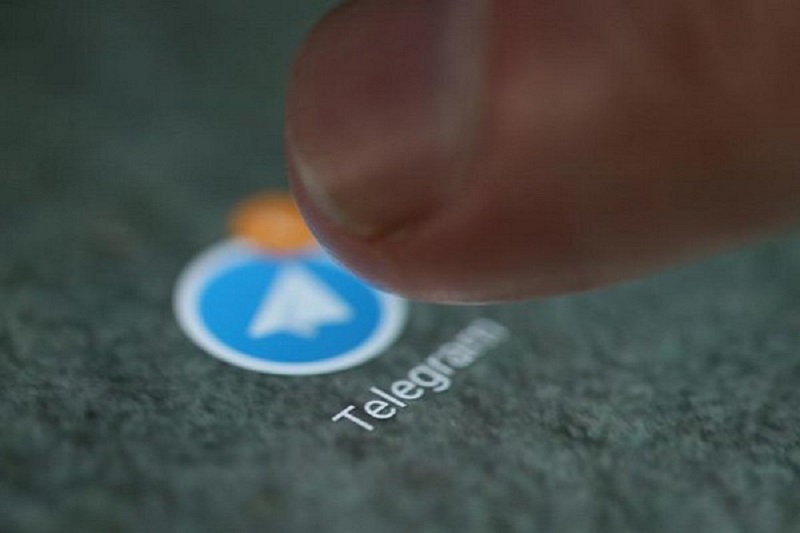 Telegram adds reactions, message translation