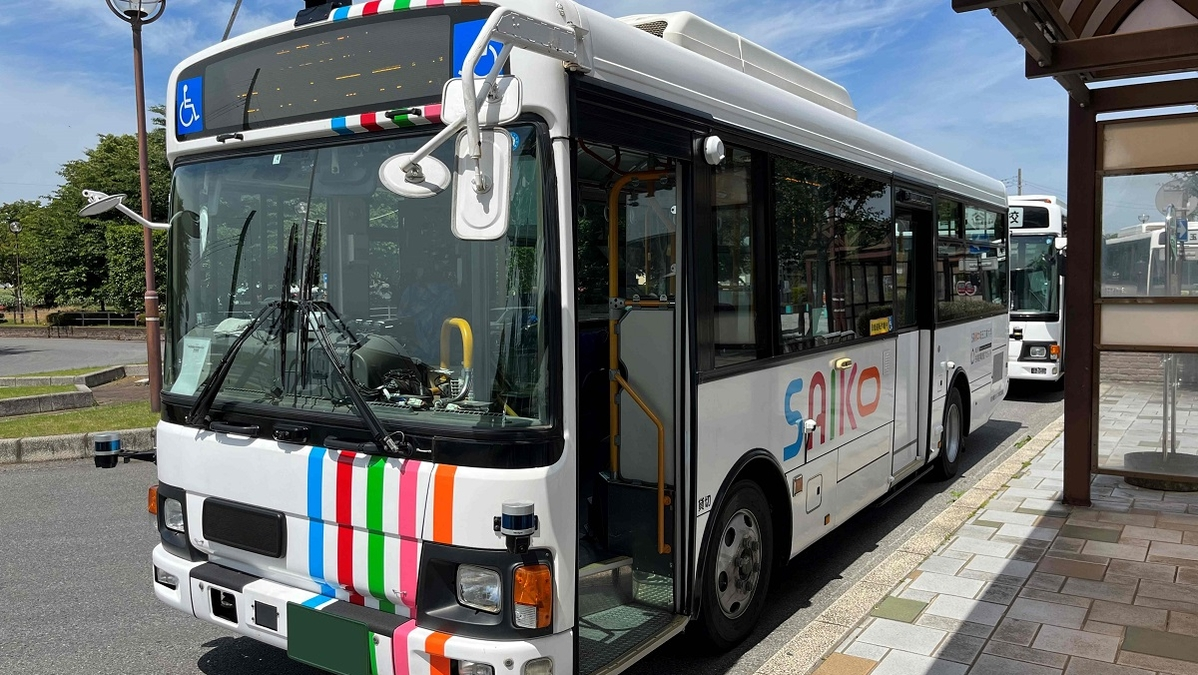 Tokyo Tests Self-Driving Buses