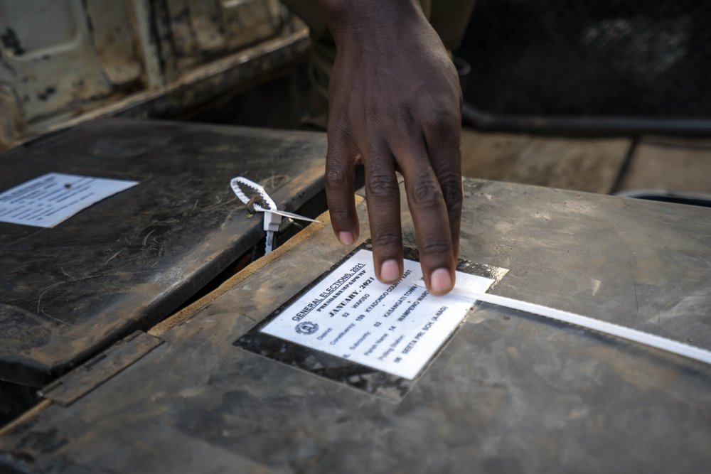 ‘Not worth my life’: Ugandans vote in tense election