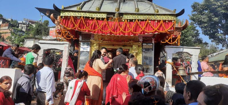 In pics: Crowd grows at temples amid Dashain