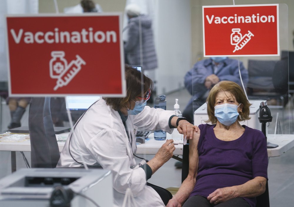 Canada lags in vaccinations but expects to catch up quickly