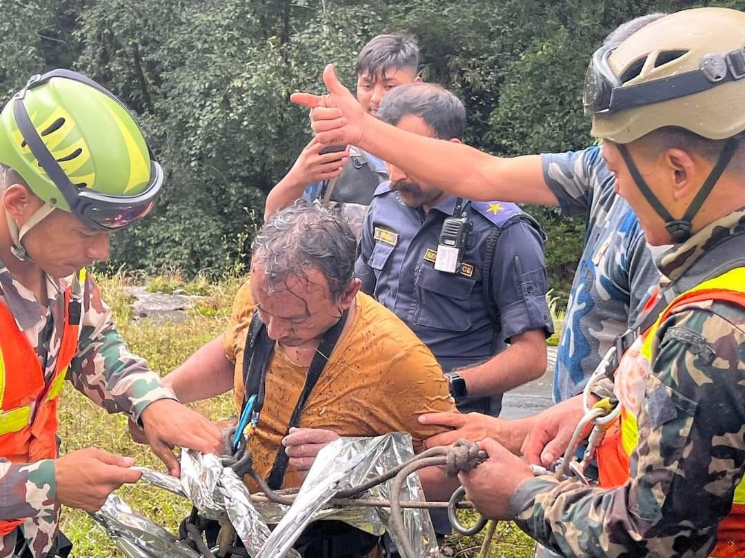 Man rescued after falling from cliff