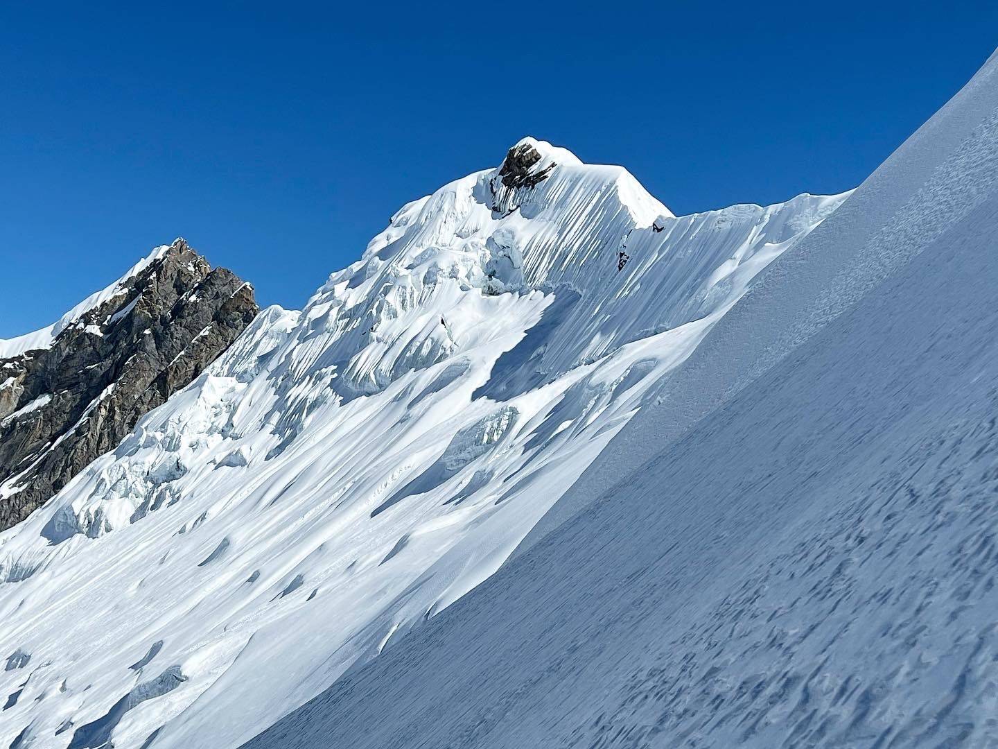 Japanese mountaineers attempt to climb Mt. Phungi