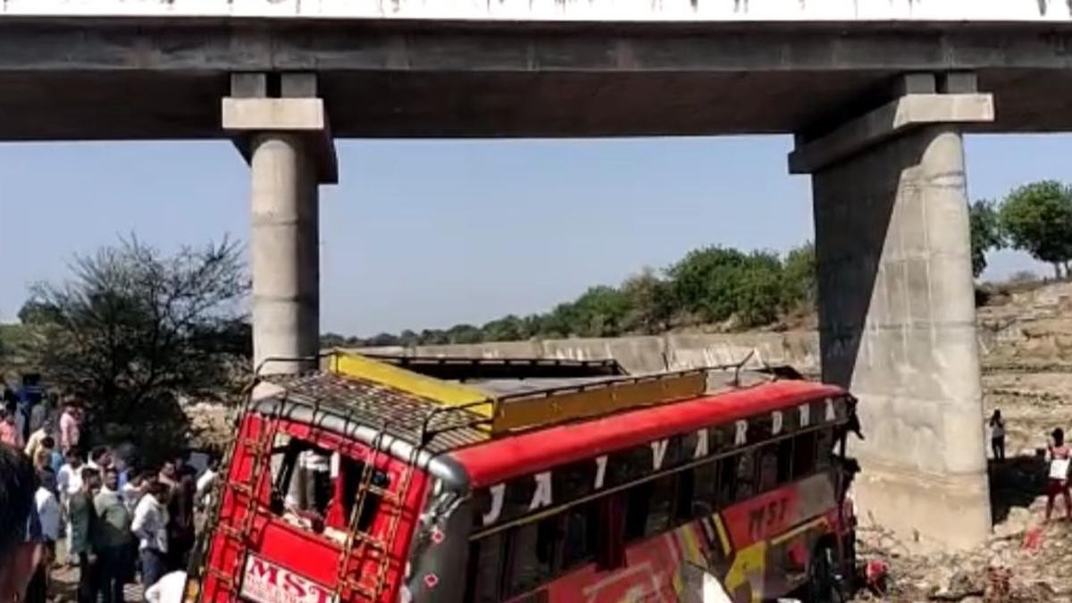 15 killed, 25 injured after bus falls from bridge