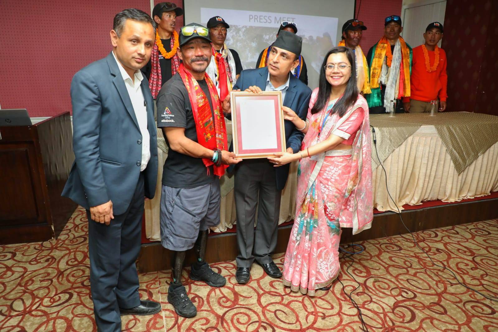 President congratulates climber Hari Budha Magar