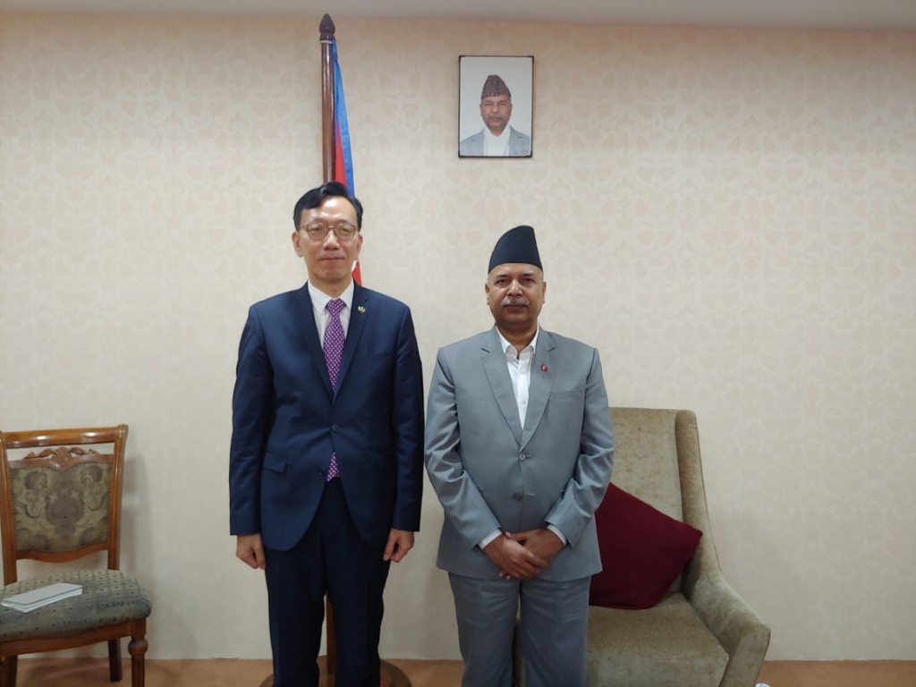 Korean Ambassador pays courtesy call on Vice President Yadav