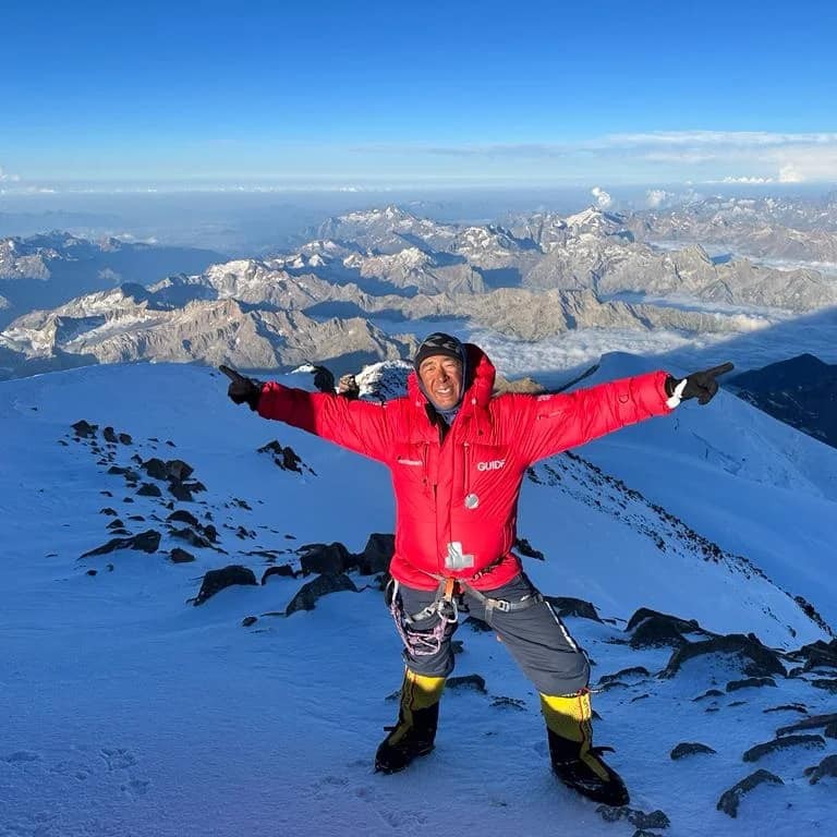 Chatur Tamang climbed Elbrus 140 times