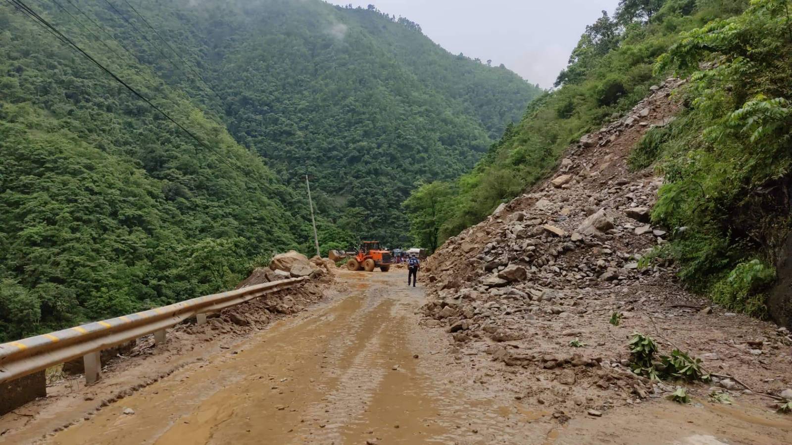 Clearance of landslides continues