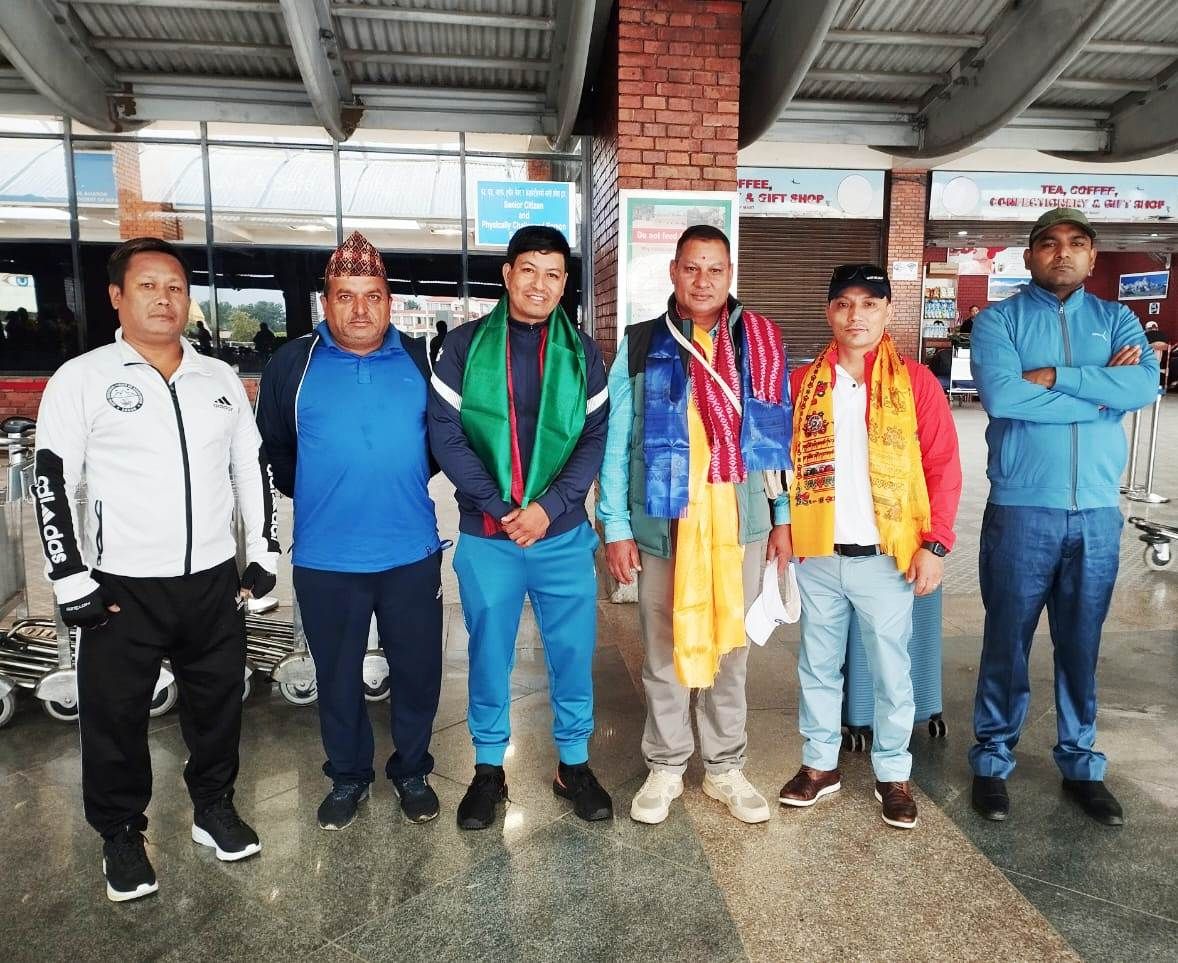 Karate team departs Greece