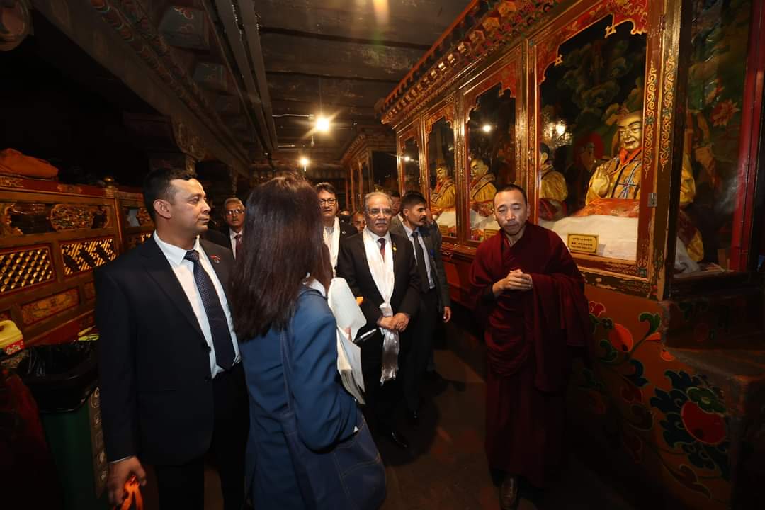 PM Dahal visits Potala Palace, Jokhang Temple