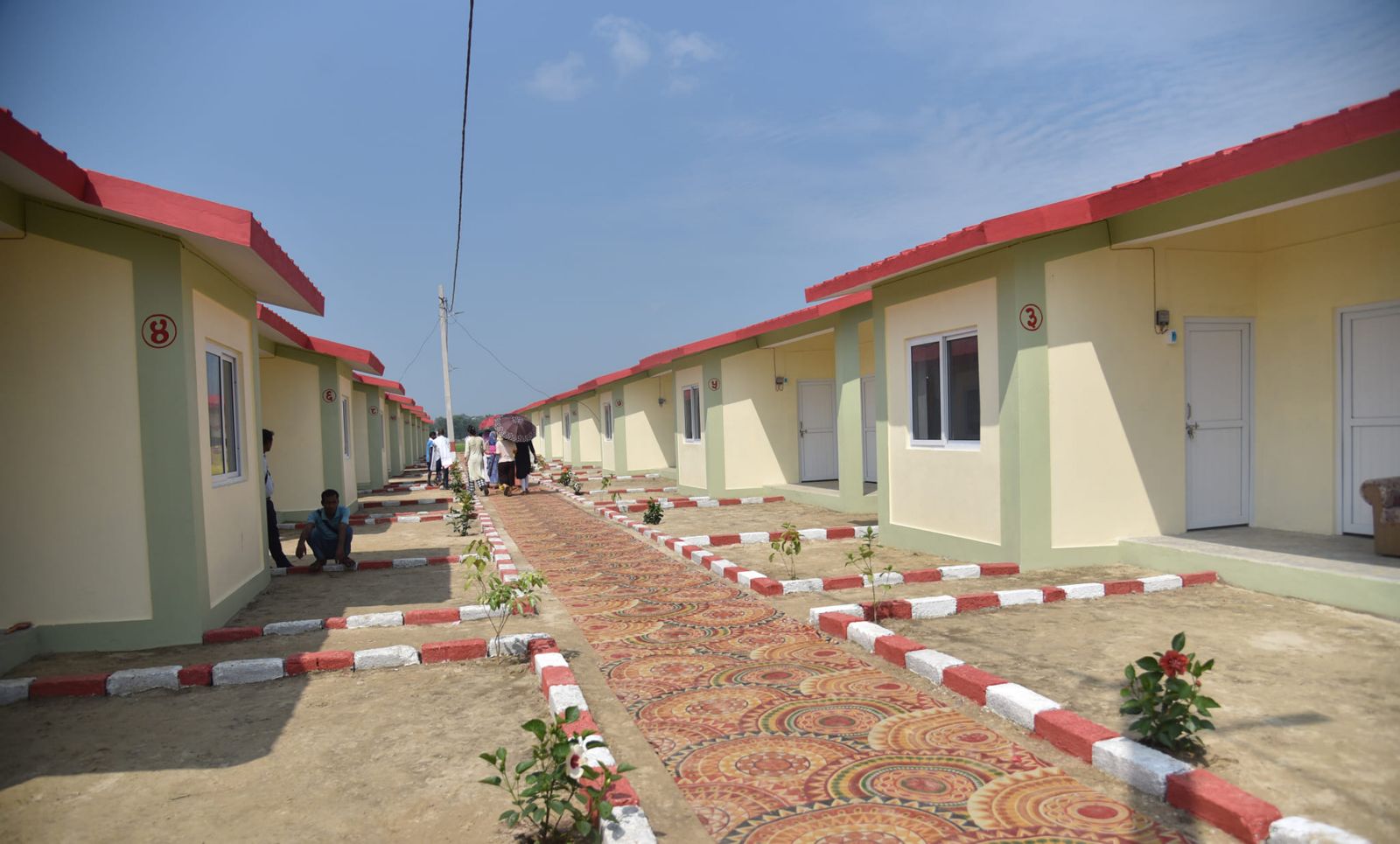 Handover houses to 20 families through private efforts