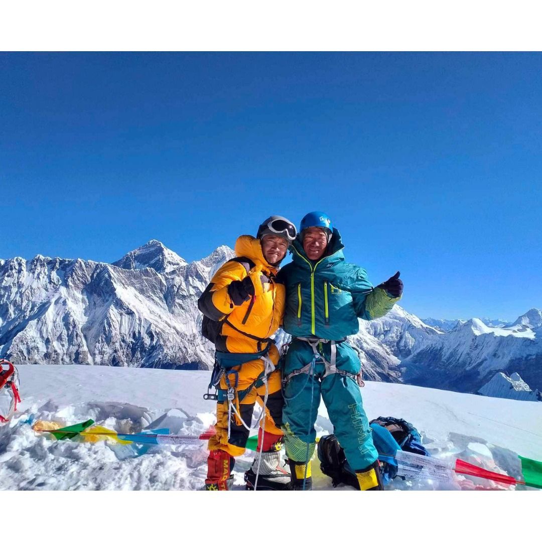 Ama Dablam Summit Update