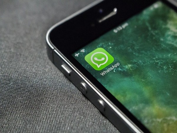 WhatsApp to let users choose video quality before sharing