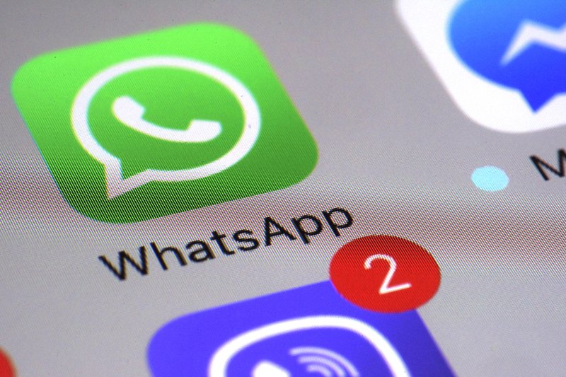 WhatsApp growth slumps as rivals Signal, Telegram rise