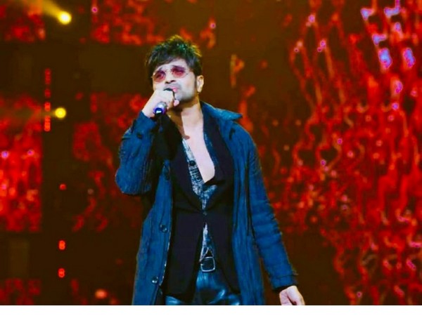 Himesh Reshammiya unveils new song