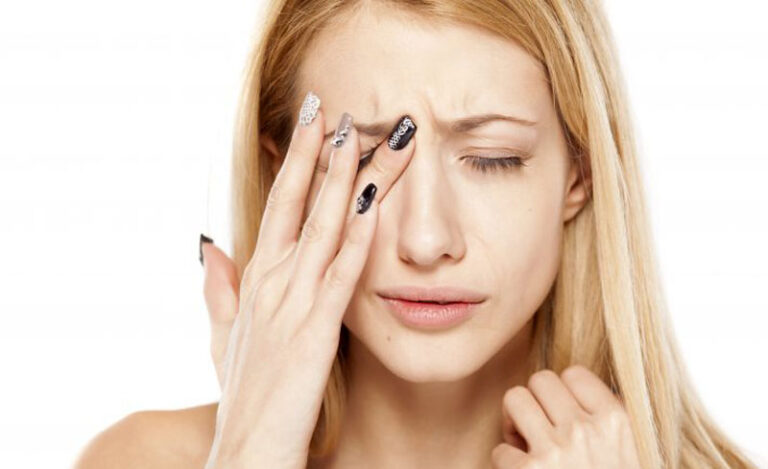 आँखा फरफराउनु शुभ-अशुभ खबर होइन, यस्ता छन् वैज्ञानिक कारण