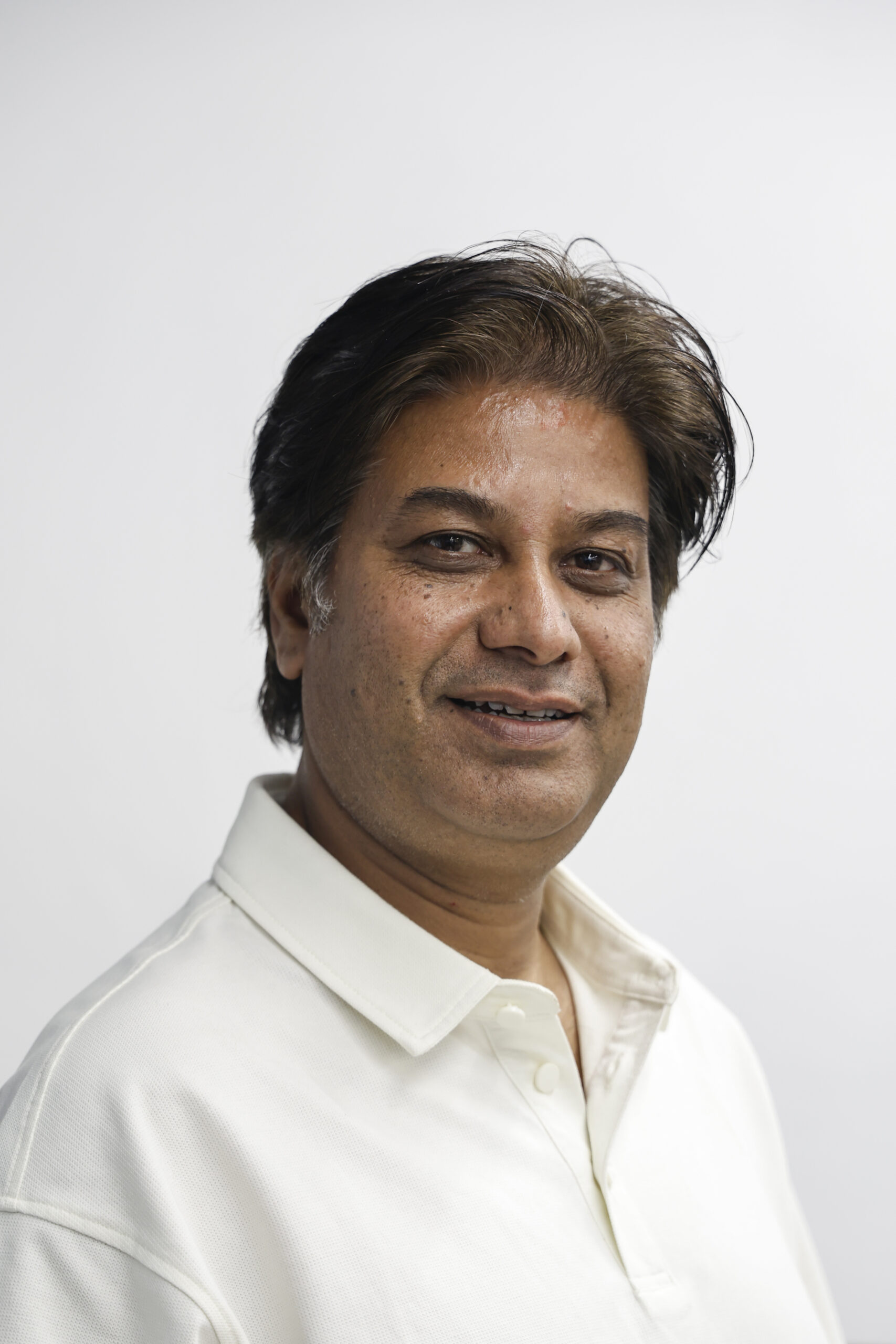 नवीन अर्याल