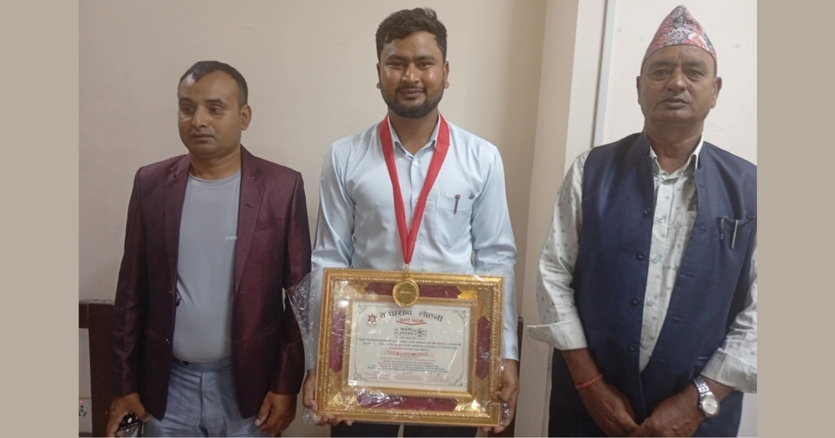 वेदप्रसाद लोहनी स्वर्ण पदक रविन थापालाई