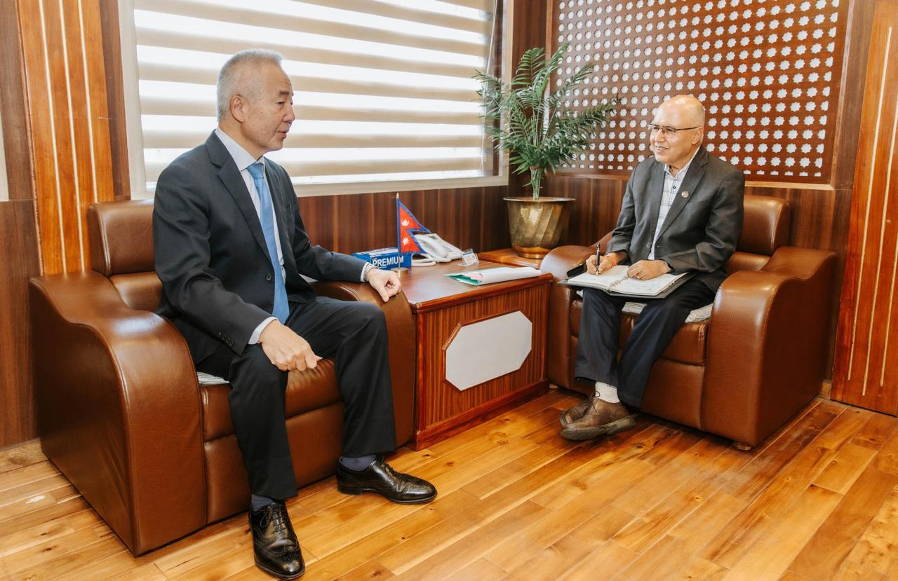 अर्थमन्त्री खनाल र जापानका राजदूतबीच कोटेश्वर चोक सुधार परियोजना बारे छलफल