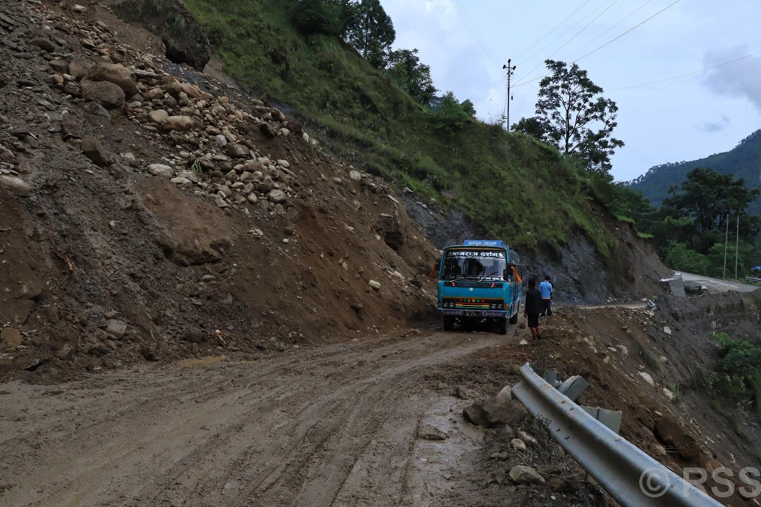 बेनी–दरवाङ सडक दुई दिनपछि सञ्चालन