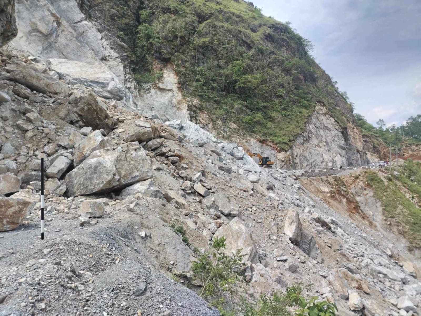 कालीगण्डकी करिडोर सडक अवरुद्ध