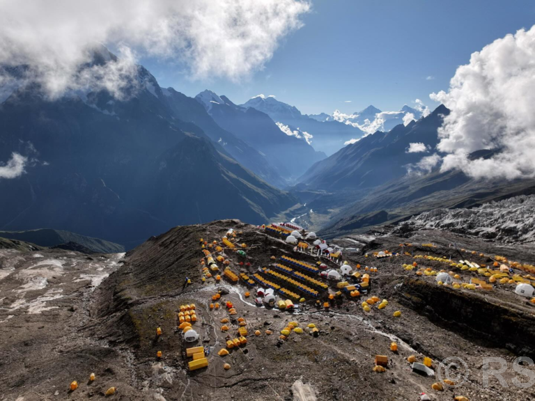 मनास्लु आरोहण गर्न दुई सय २४ जनाले लिए अनुमति