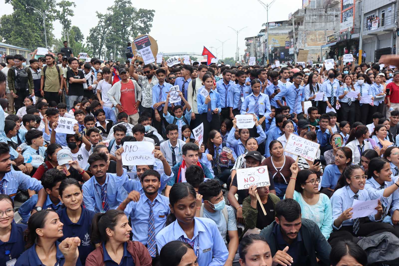 चितवनमा जेन-जी प्रदर्शन [तस्बिरहरू]