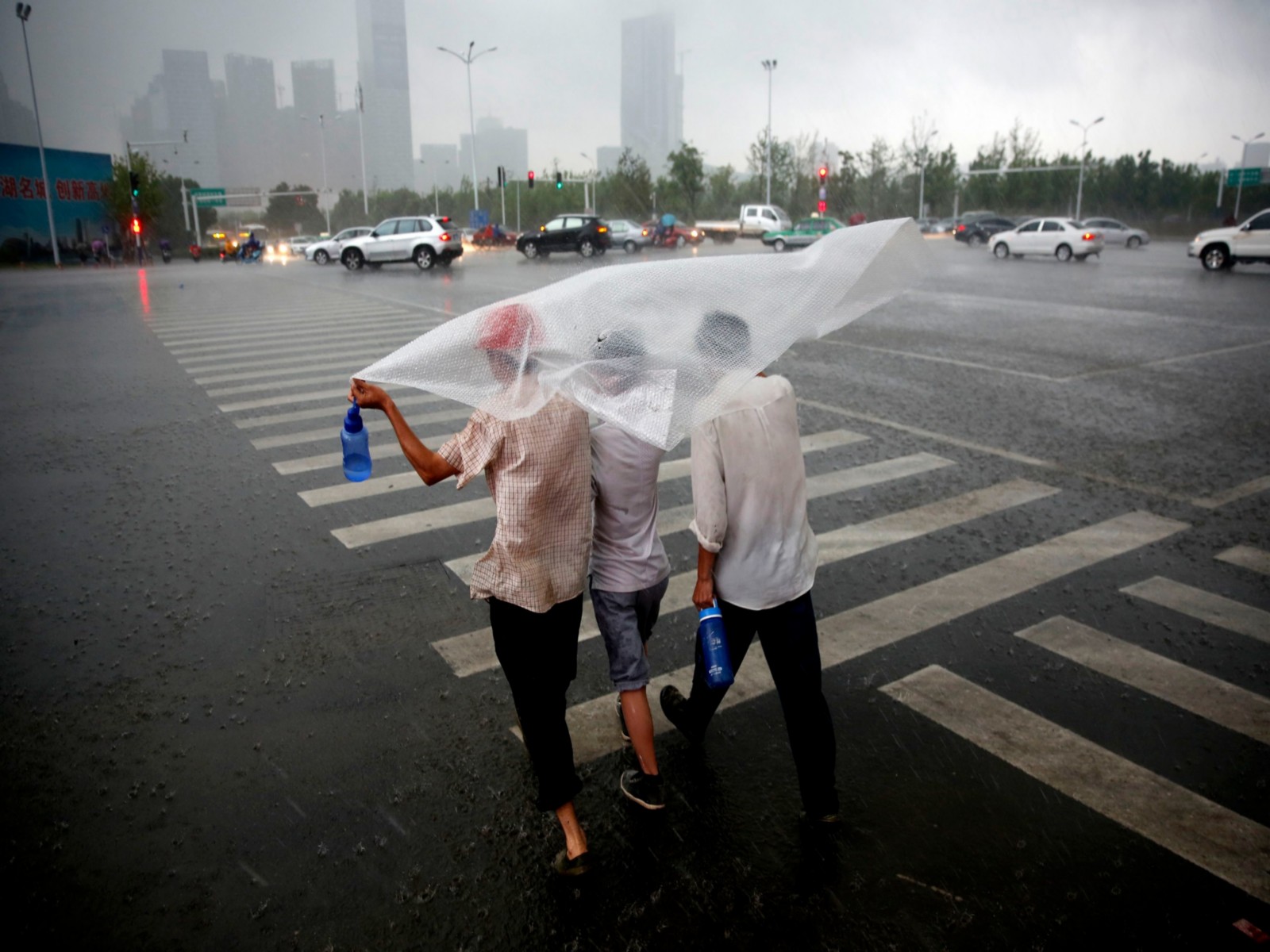 दक्षिणी चीनमा म्याटमो आँधीको प्रहार, लाखौँ नागरिकलाई सुरक्षित स्थानमा सारियो